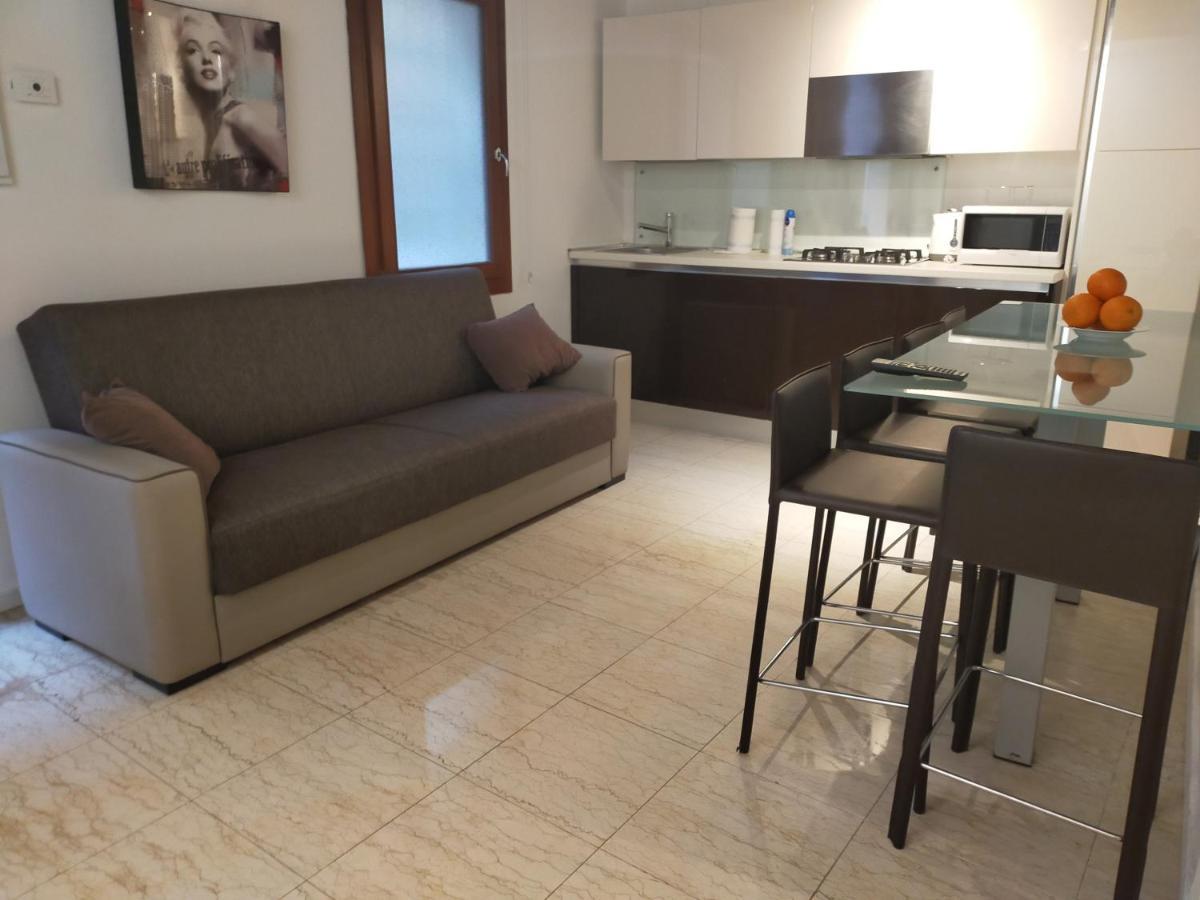 Biennale Apartment Near San Marco Venice Luaran gambar