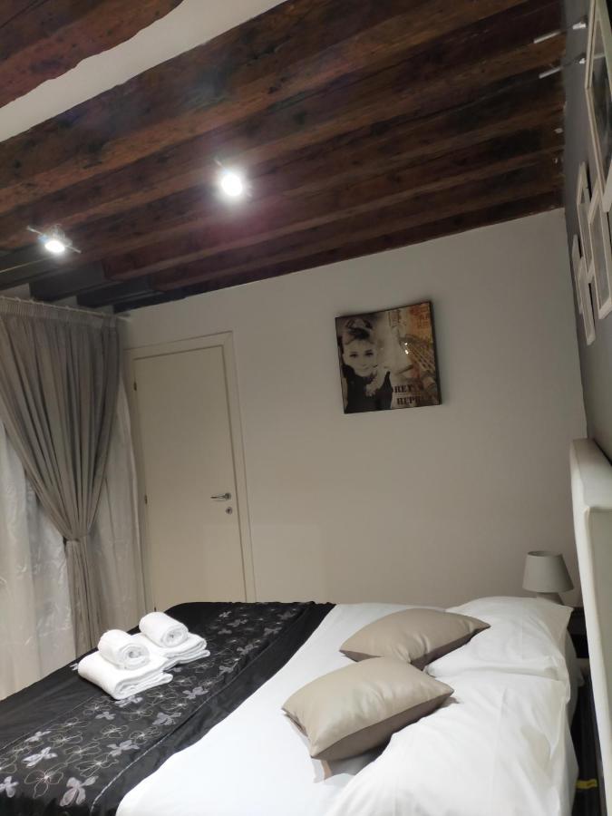 Biennale Apartment Near San Marco Venice Luaran gambar